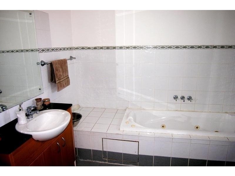 Unit 6/159 Windsor Road, Northmead NSW 2152