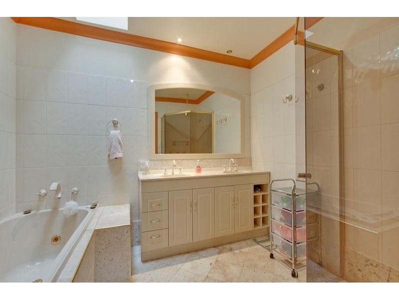 88 Solander Road, Seven Hills NSW 2147