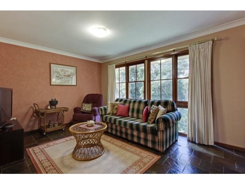 28 Rutherglen Avenue, Northmead NSW 2152