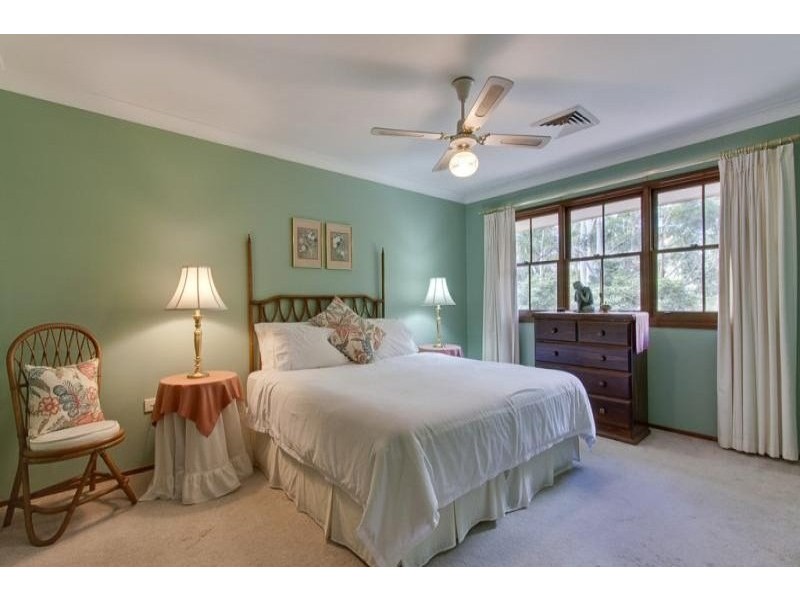 28 Rutherglen Avenue, Northmead NSW 2152