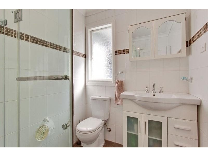 4 Henson Street, Toongabbie NSW 2146