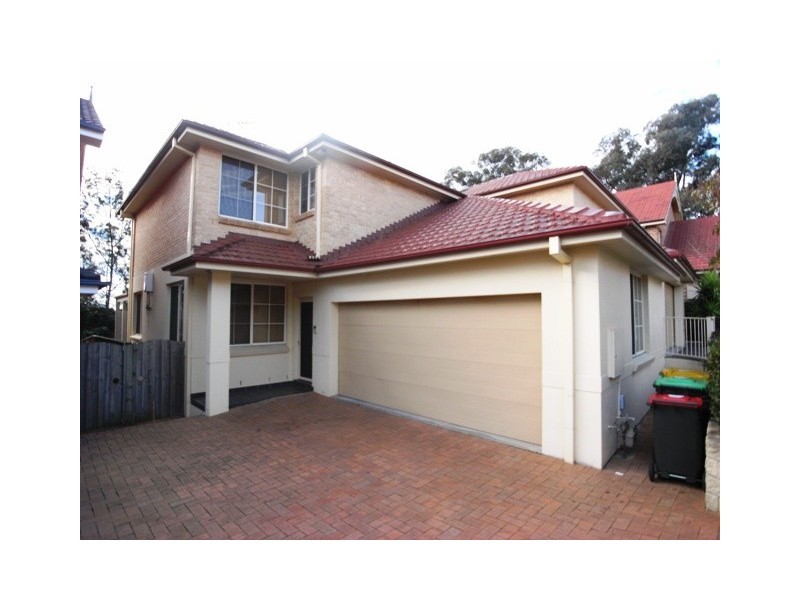 17 Jacqui Circuit, Bella Vista NSW 2153