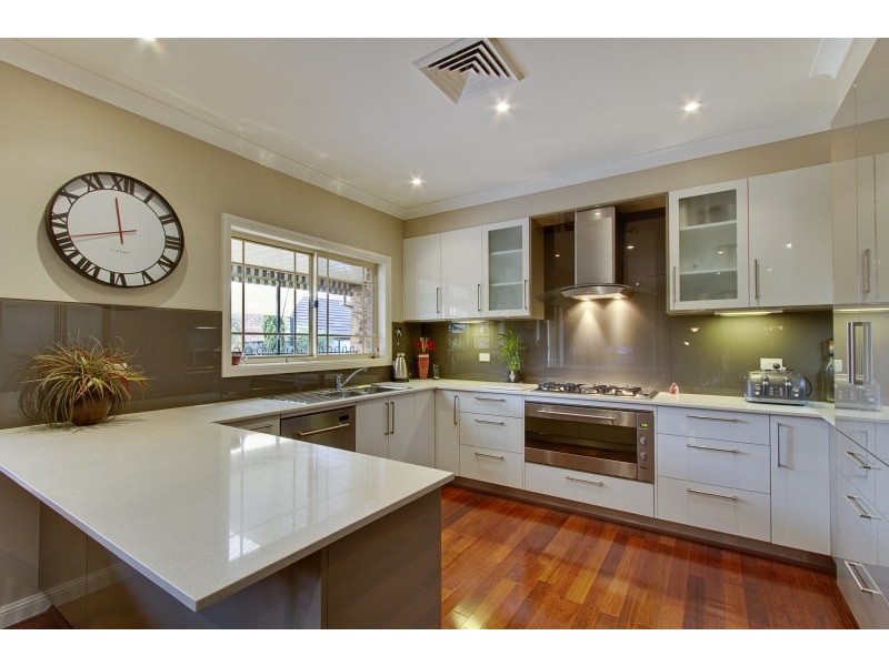 13 Arabella Place, Bella Vista NSW 2153
