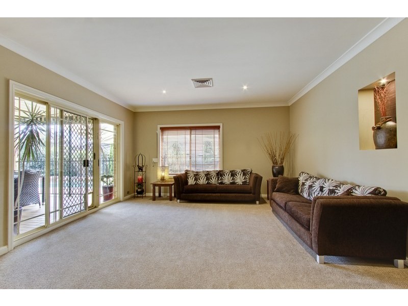 13 Arabella Place, Bella Vista NSW 2153