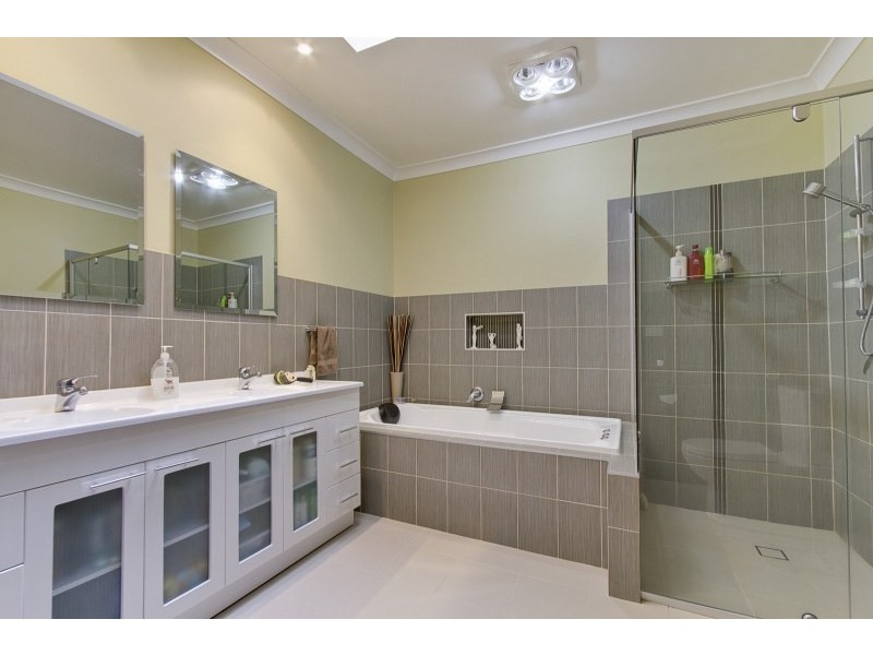 13 Arabella Place, Bella Vista NSW 2153