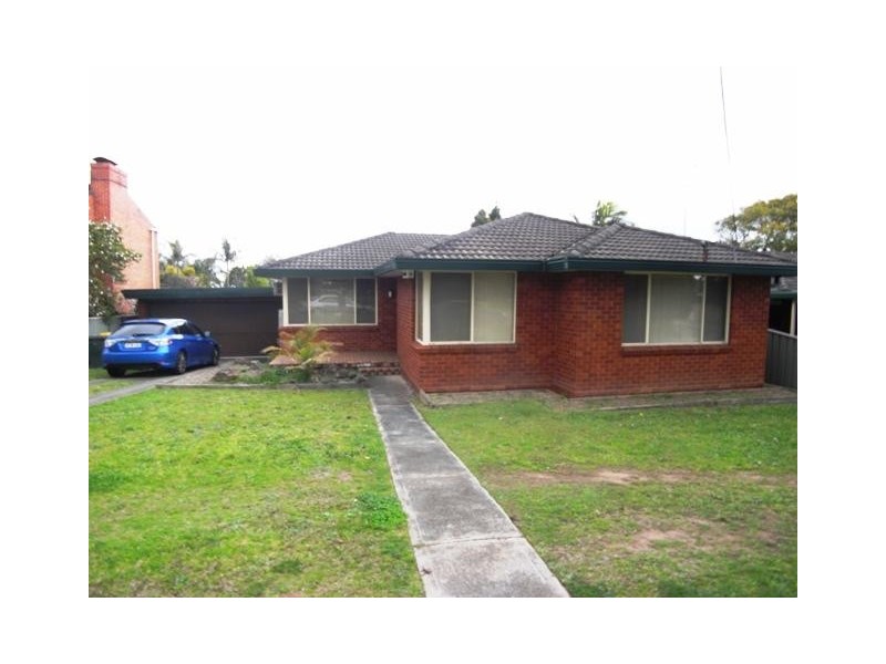 4 Churchill Drive, Winston Hills NSW 2153