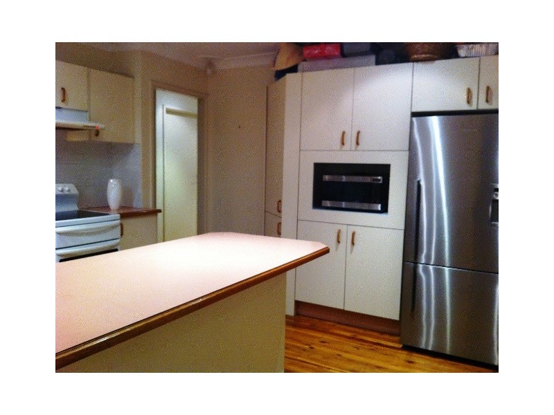 4 Churchill Drive, Winston Hills NSW 2153