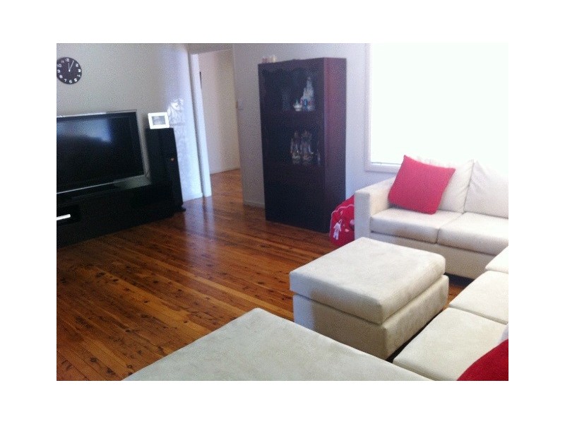 4 Churchill Drive, Winston Hills NSW 2153