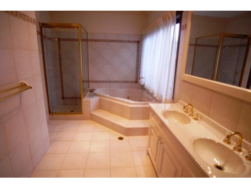 34 River Oak Circuit, Kellyville NSW 2155