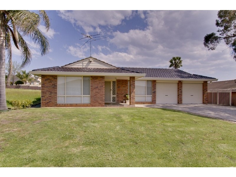 19 Forum Crescent, Baulkham Hills NSW 2153
