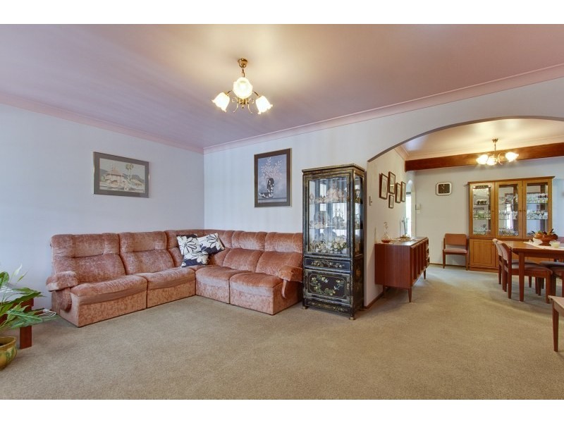 3 Huxley Drive, Winston Hills NSW 2153