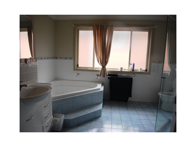 85 Edgewater Drive, Bella Vista NSW 2153