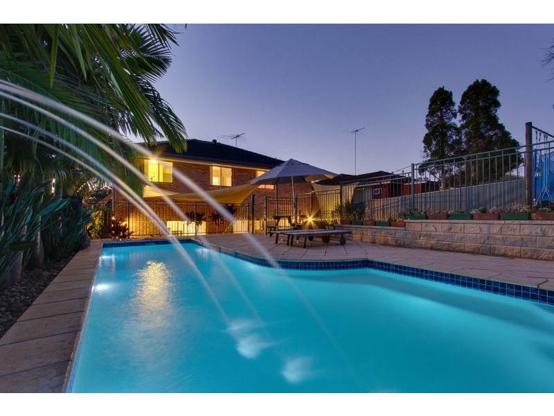 8 Kelvin Grove, Winston Hills NSW 2153