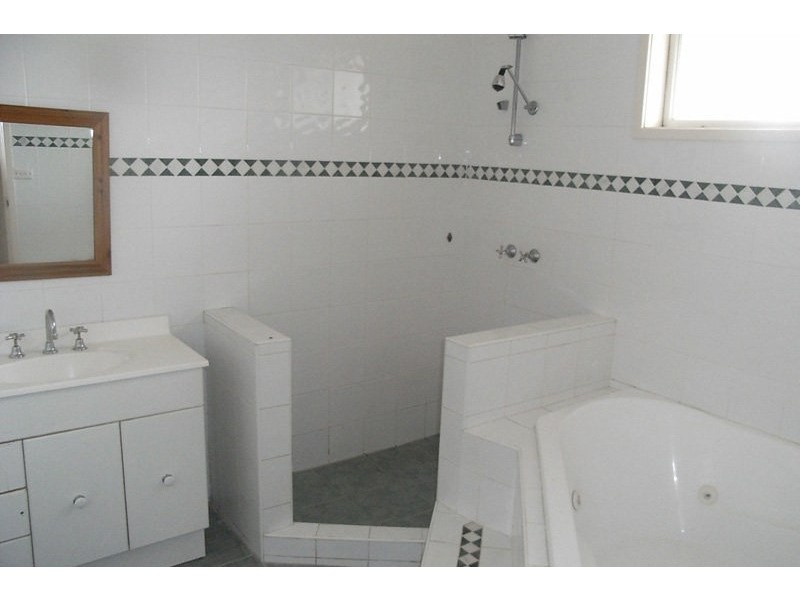 10 Sarah Crescent, Baulkham Hills NSW 2153