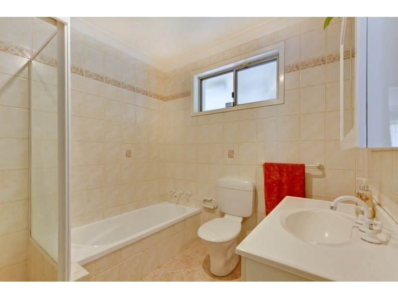 19 Karabil Crescent, Baulkham Hills NSW 2153