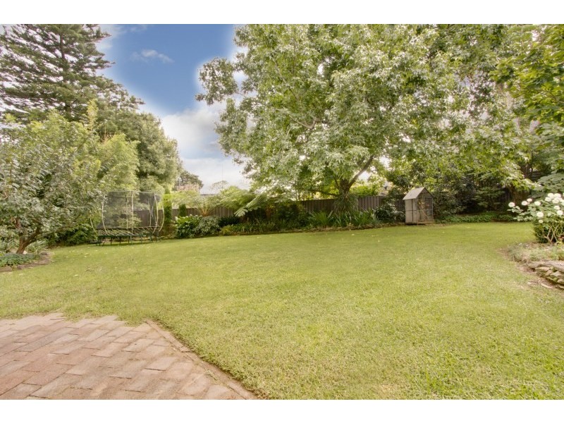 11 Lowanna Avenue, Baulkham Hills NSW 2153