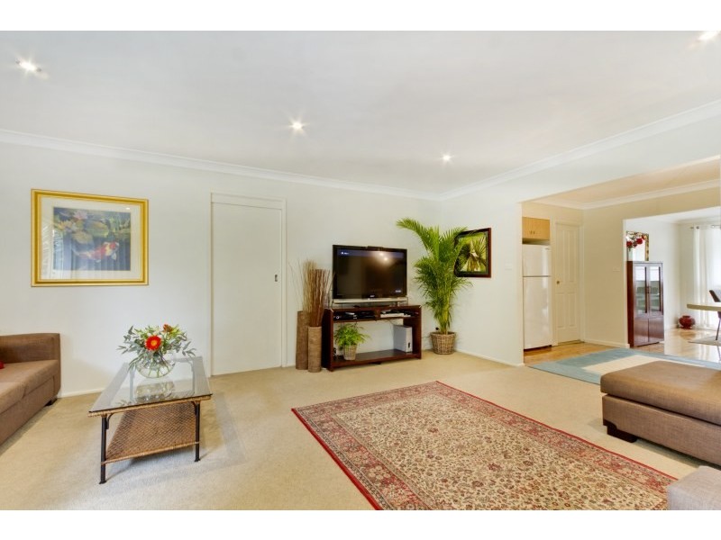 11 Lowanna Avenue, Baulkham Hills NSW 2153