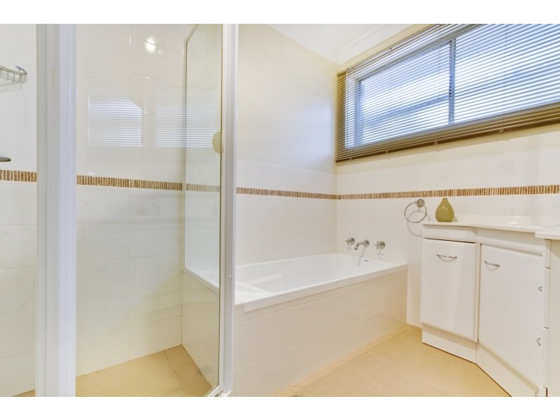 11 Lowanna Avenue, Baulkham Hills NSW 2153