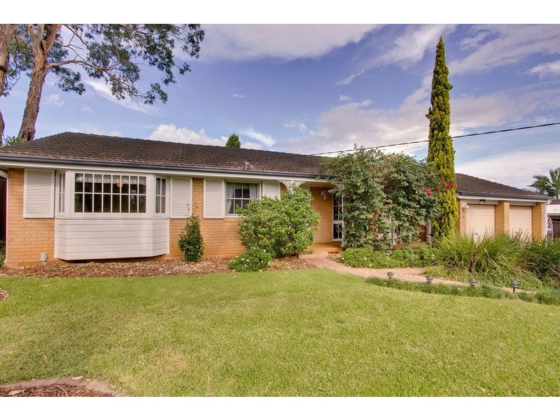 39 Brucedale Drive, Baulkham Hills NSW 2153