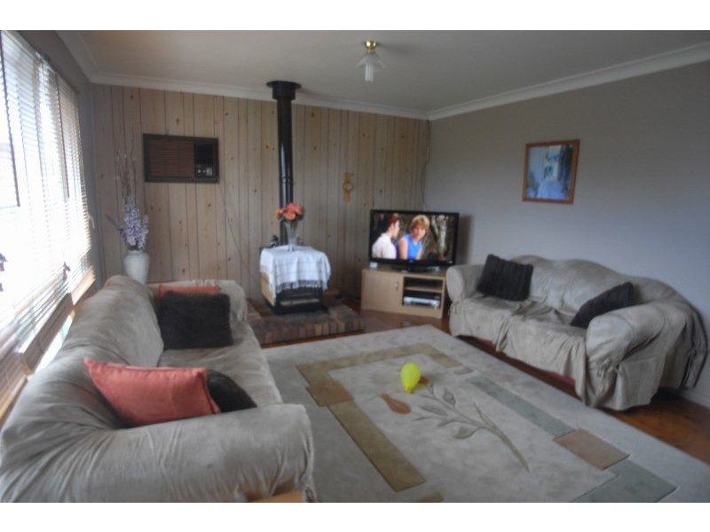 33 Greenleaf Street, Constitution Hill NSW 2145