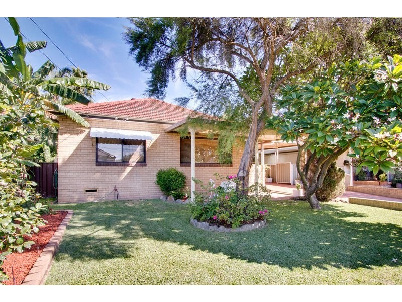 22 Merryl Avenue, Old Toongabbie NSW 2146