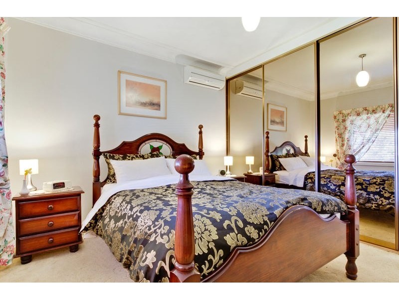 22 Merryl Avenue, Old Toongabbie NSW 2146