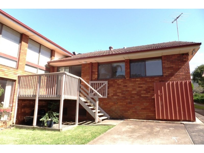 8 Palace Road, Baulkham Hills NSW 2153