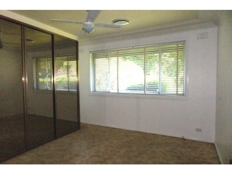 8 Palace Road, Baulkham Hills NSW 2153