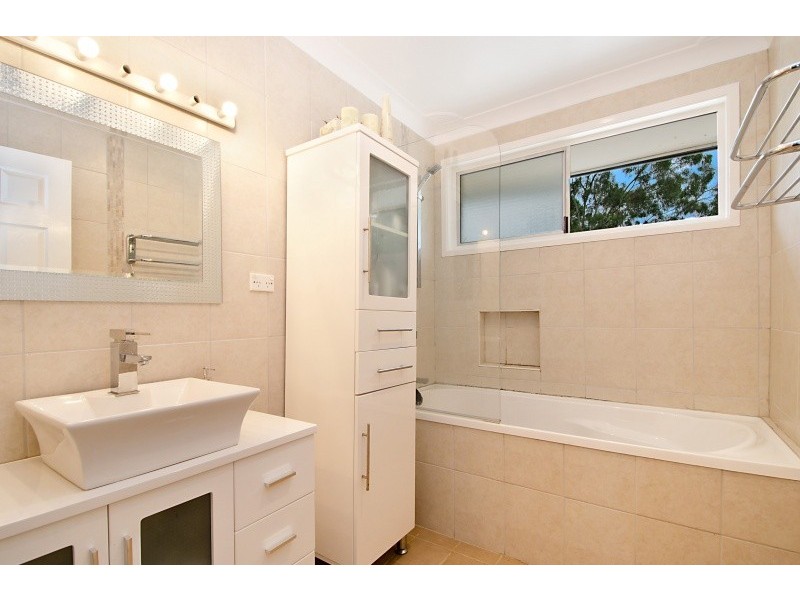 34 Dresden Avenue, Castle Hill NSW 2154