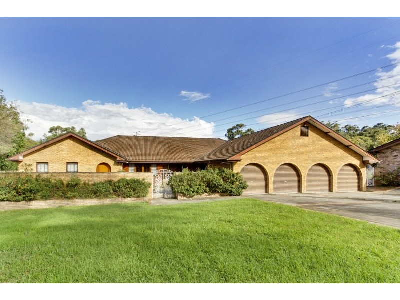 8 Taylors Road, Dural NSW 2158