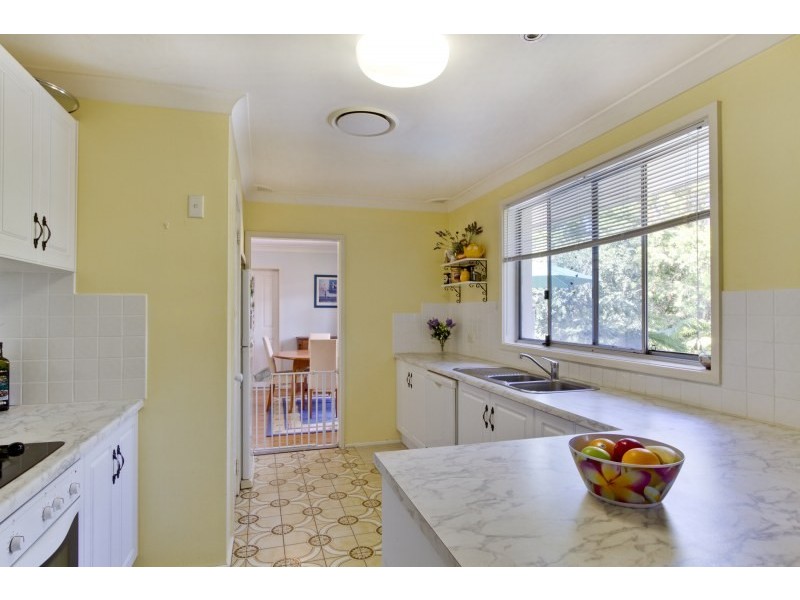 19 Karabil Crescent, Baulkham Hills NSW 2153