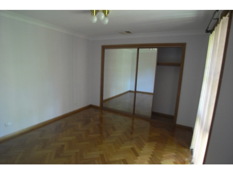 18 Batavia Place, Baulkham Hills NSW 2153