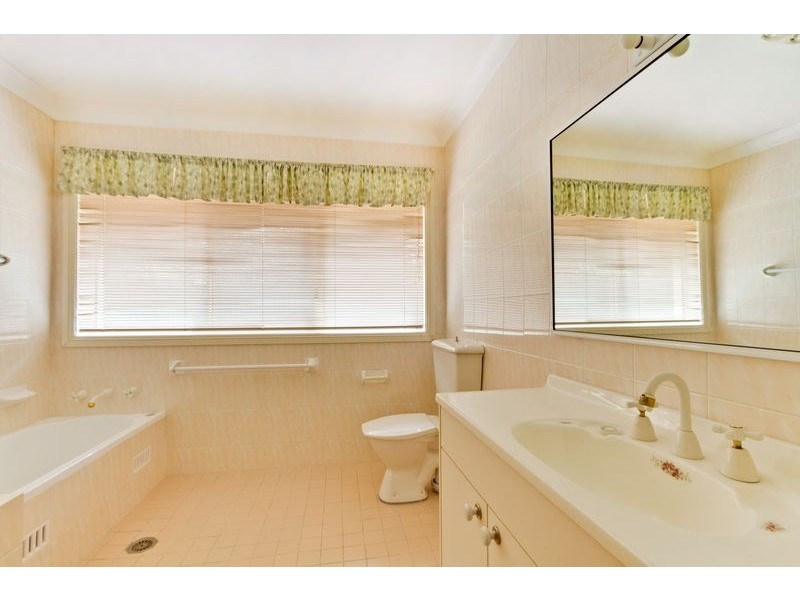 27 Brodie Street, Baulkham Hills NSW 2153