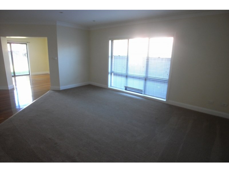 10 Vivaldi Place, Beaumont Hills NSW 2155