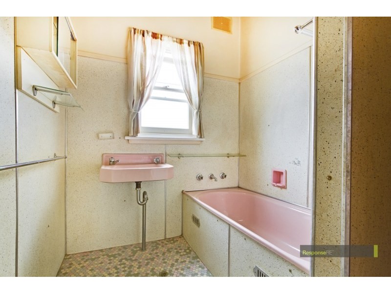 6 Jannarn Grove, Seven Hills NSW 2147