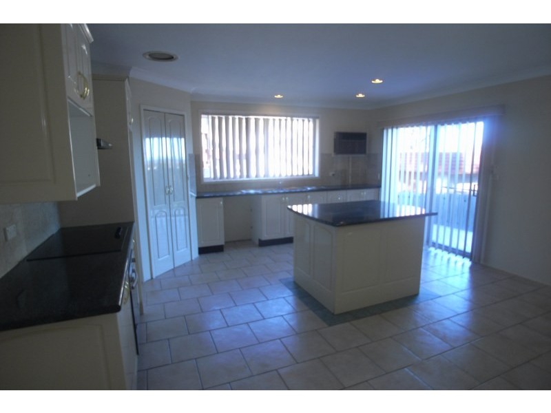 10 Sarah Crescent, Baulkham Hills NSW 2153