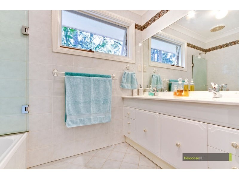 1 Kira Avenue, Northmead NSW 2152