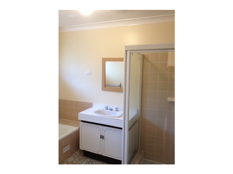 24 Isaac Smith Parade, Kings Langley NSW 2147