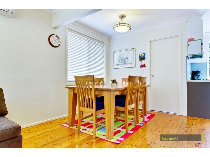 8 Kempe Parade, Kings Langley NSW 2147