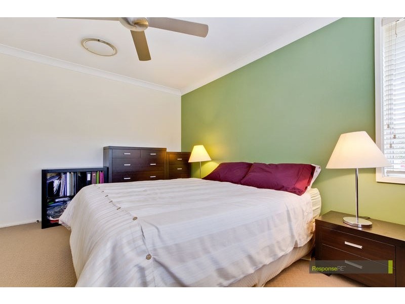 8 Kempe Parade, Kings Langley NSW 2147