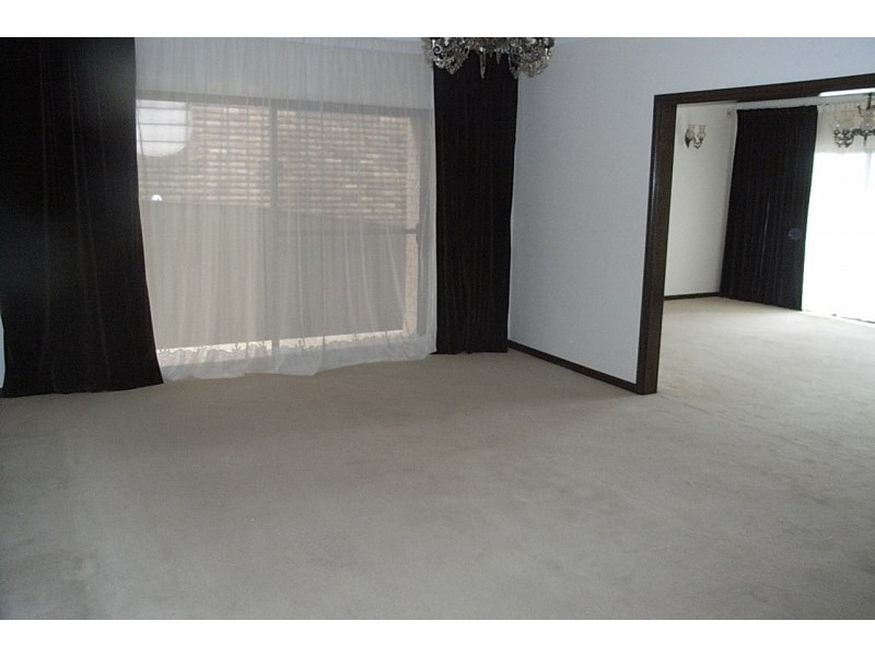 2 Cheltenham Close, Castle Hill NSW 2154