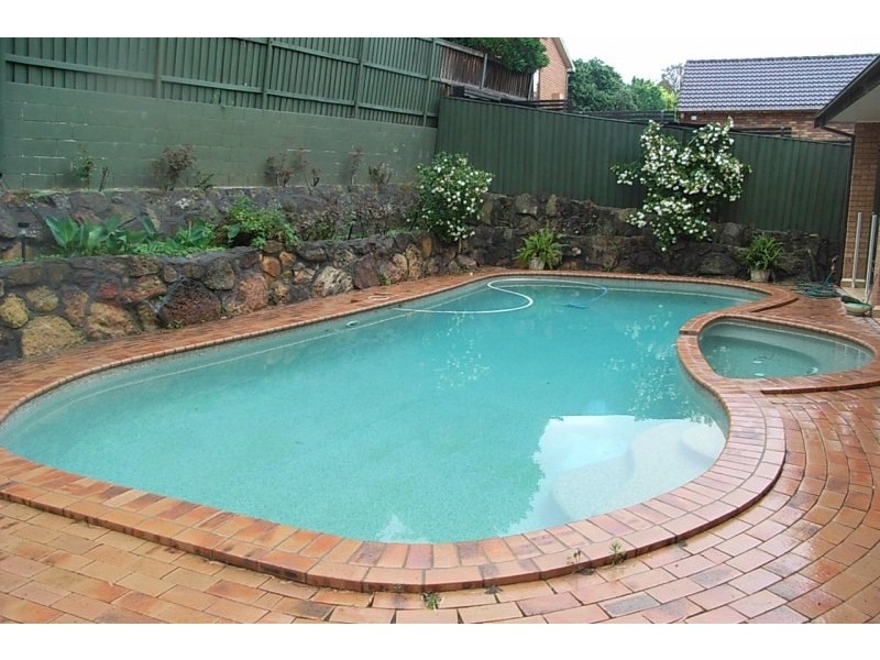 2 Cheltenham Close, Castle Hill NSW 2154