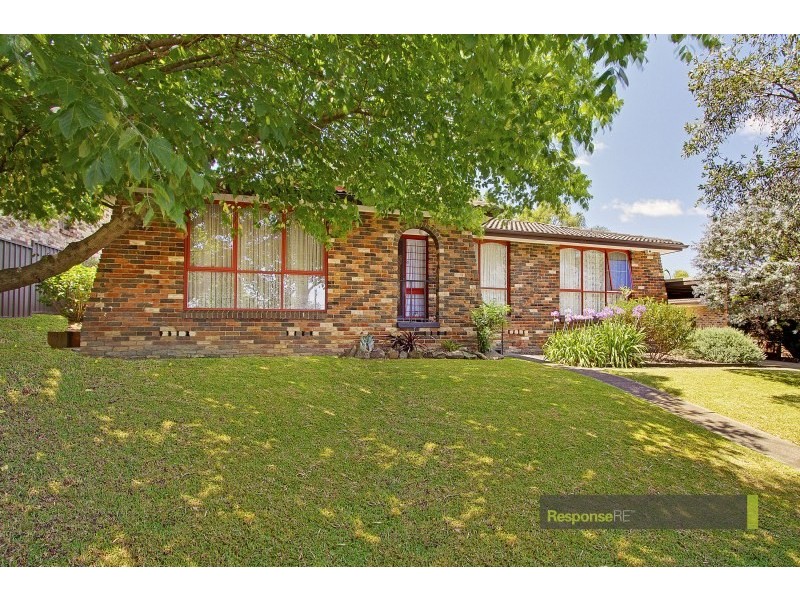 13 Brett Street, Kings Langley NSW 2147