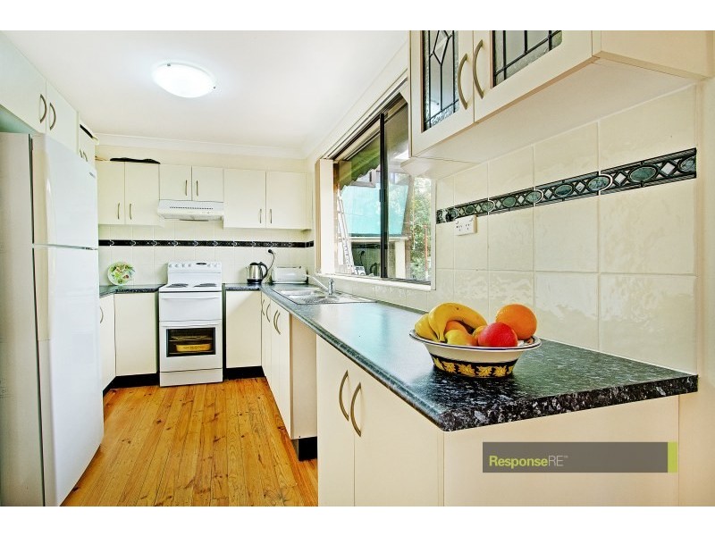 13 Brett Street, Kings Langley NSW 2147