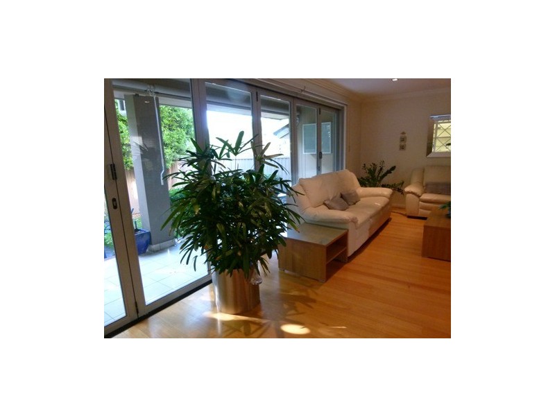 Unit 2/23-25 Windermere Avenue, Northmead NSW 2152