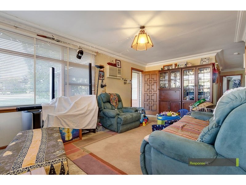 2 Huxley Drive, Winston Hills NSW 2153