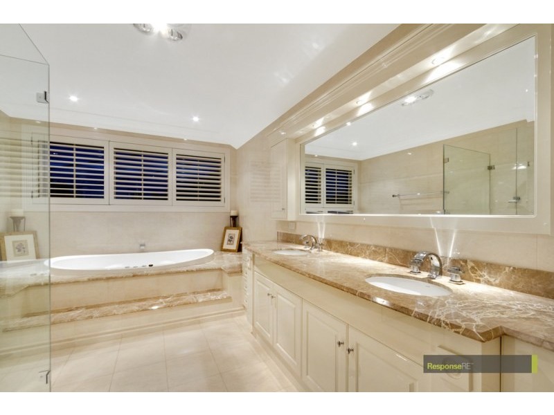 8 Wyoming Avenue, Oatlands NSW 2117