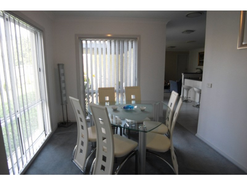 4 Castleford Terrace, Stanhope Gardens NSW 2768