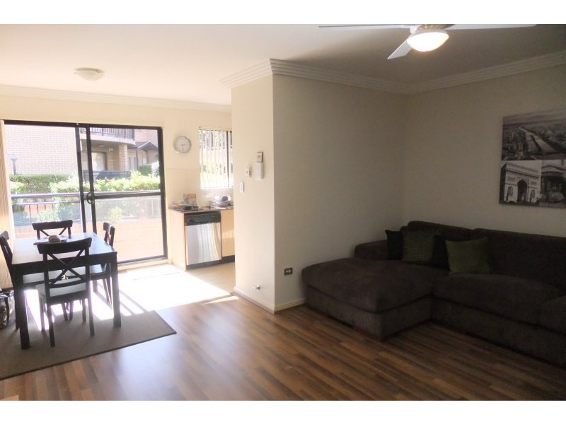 Unit 21/49 Dobson Crescent, Baulkham Hills NSW 2153