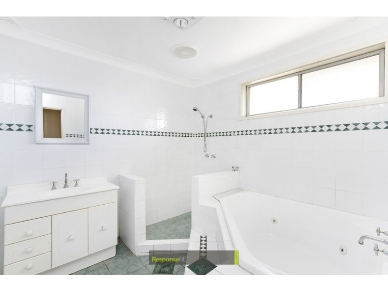 10 Sarah Crescent, Baulkham Hills NSW 2153